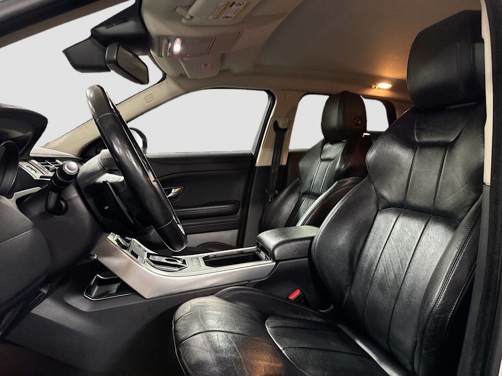 2016 Land Rover Range Rover Evoque 5dr Hatchback SE - 22968377 - 12