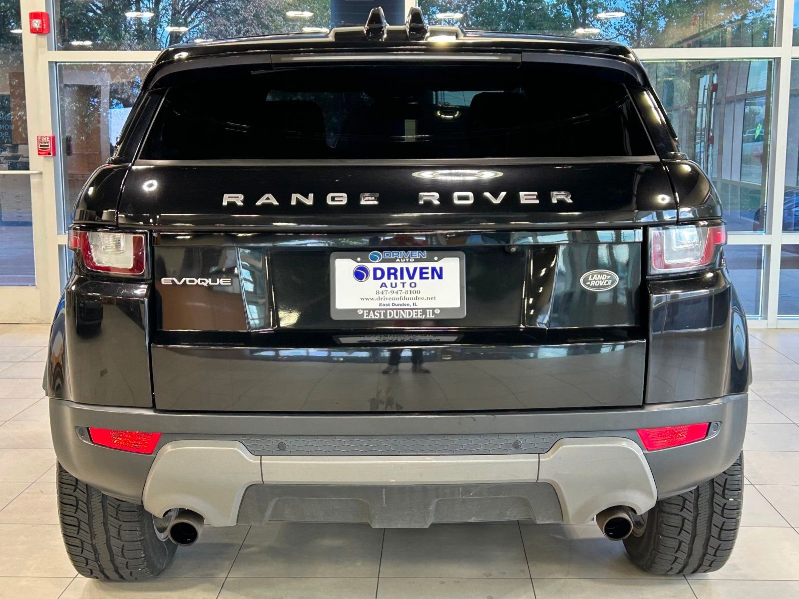 2016 Land Rover Range Rover Evoque SE photo 9