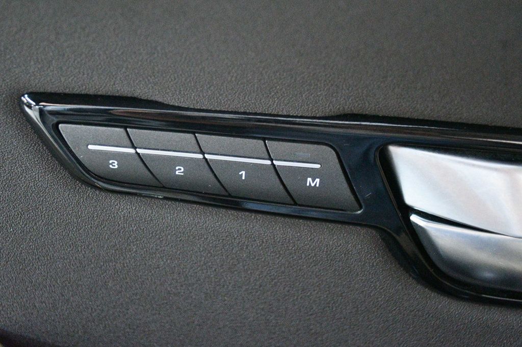2016 Land Rover Range Rover Evoque SE Premium photo 59