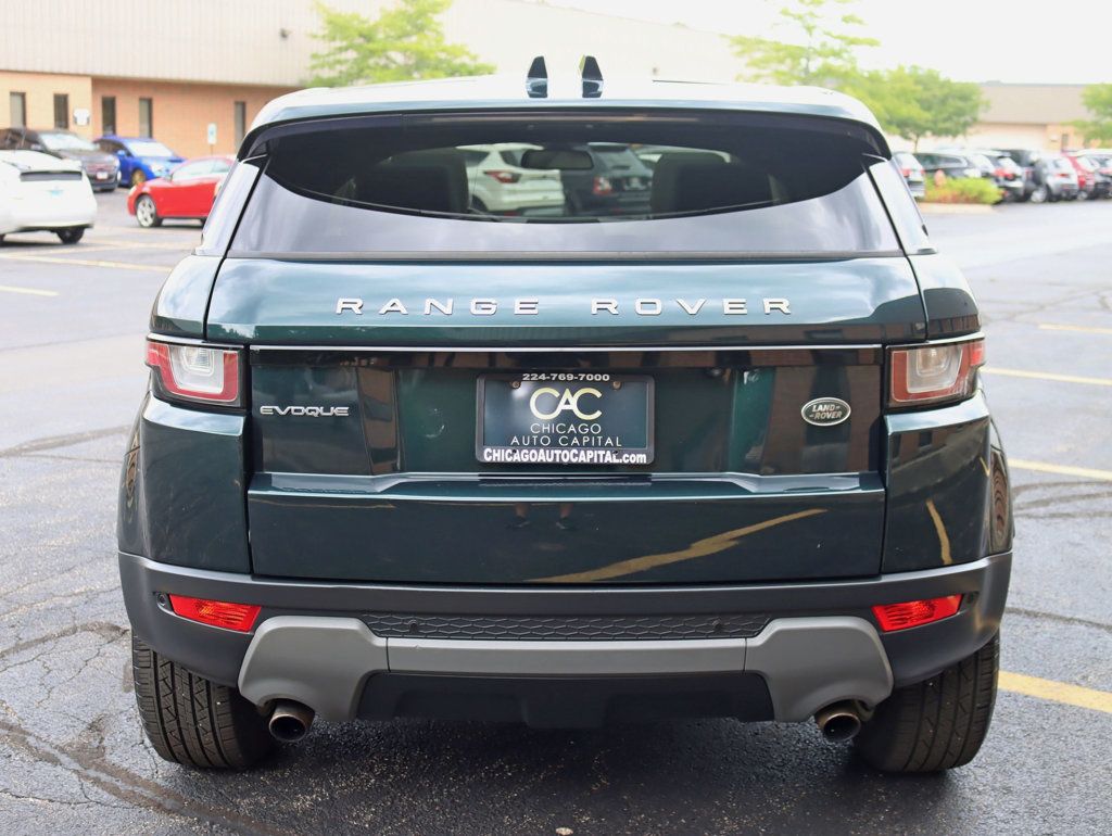 2016 Land Rover Range Rover Evoque SE photo 6
