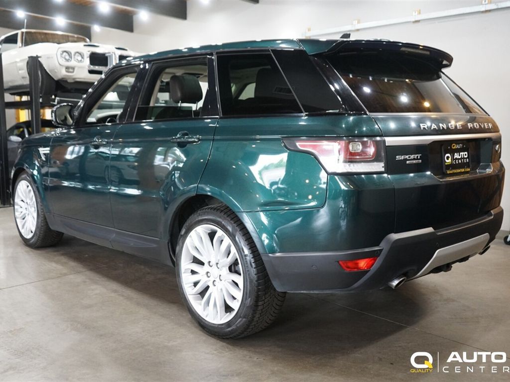 2016 Land Rover Range Rover Sport HSE photo 3