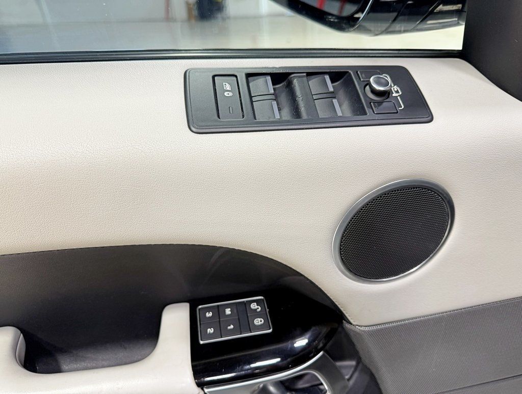 2016 Land Rover Range Rover Sport 4WD 4dr V6 HSE - 22945708 - 31