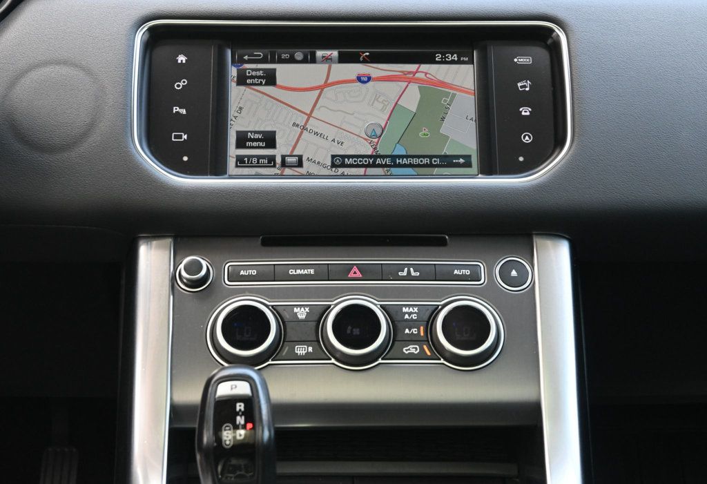 Land Rover Range Rover Sport photo 11