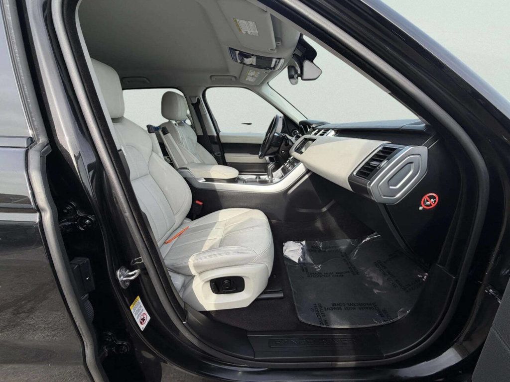 2016 Land Rover Range Rover Sport 4WD 4dr V6 SE - 22967836 - 31