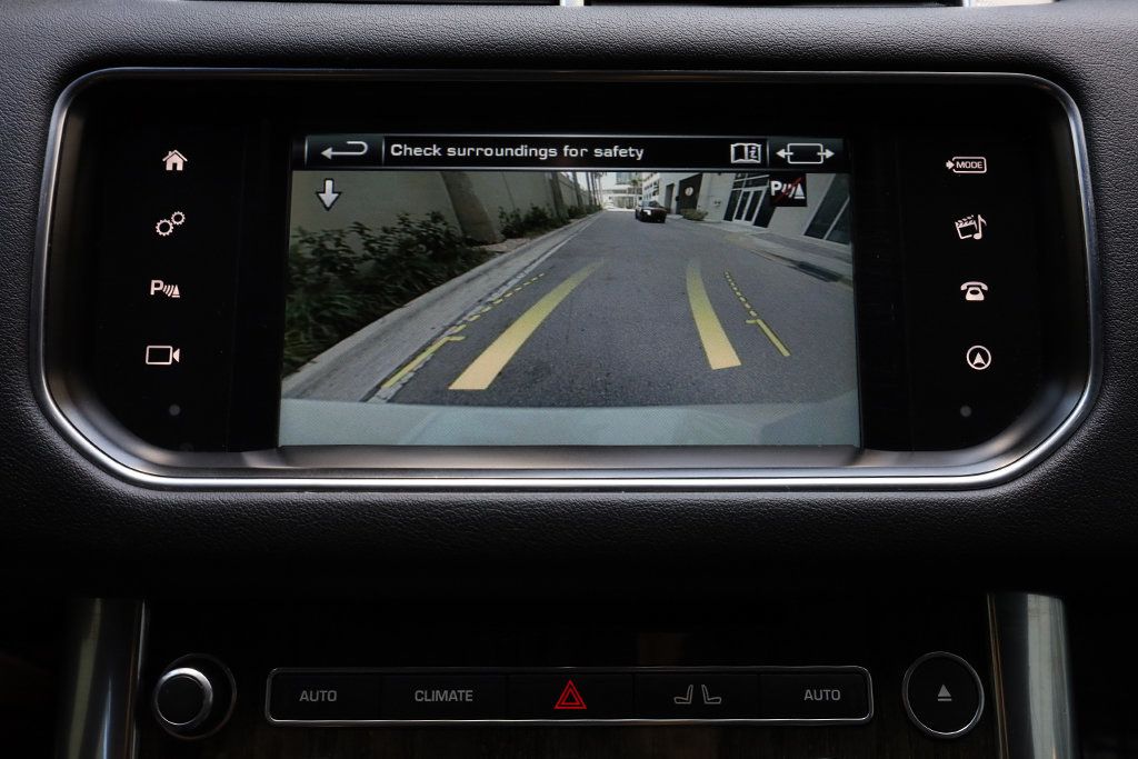 2016 Land Rover Range Rover Sport SE photo 9