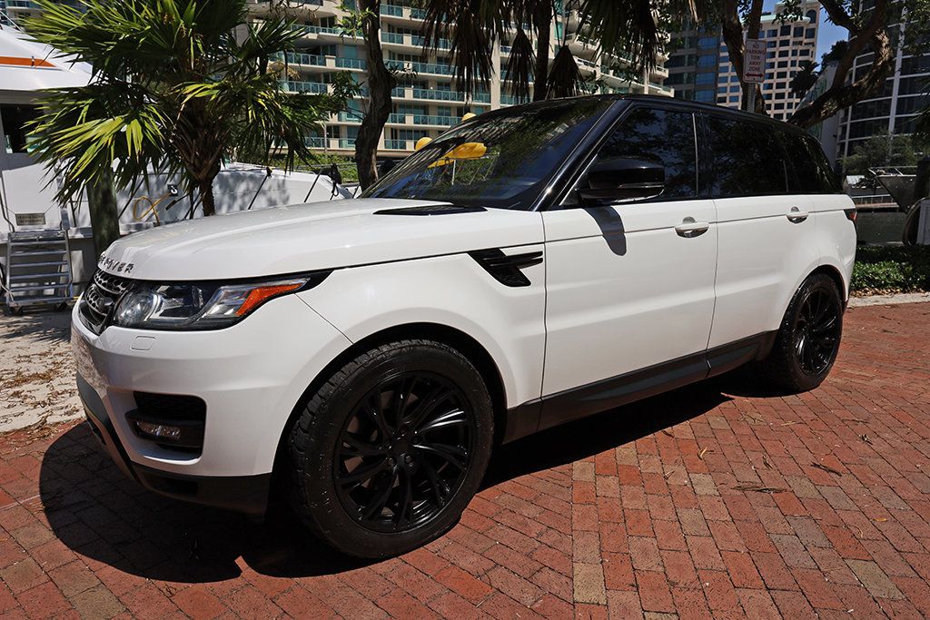 2016 Land Rover Range Rover Sport SE photo 12
