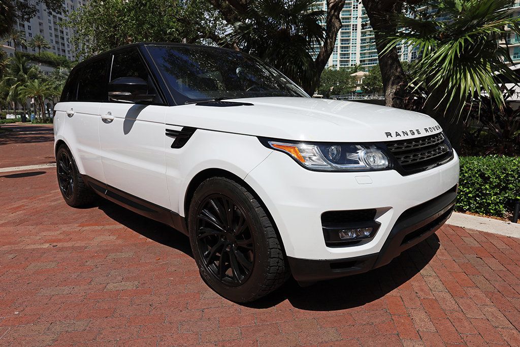 2016 Land Rover Range Rover Sport SE photo 13