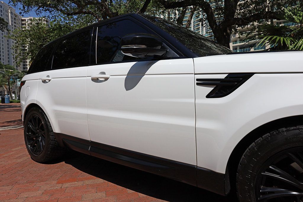 2016 Land Rover Range Rover Sport SE photo 17
