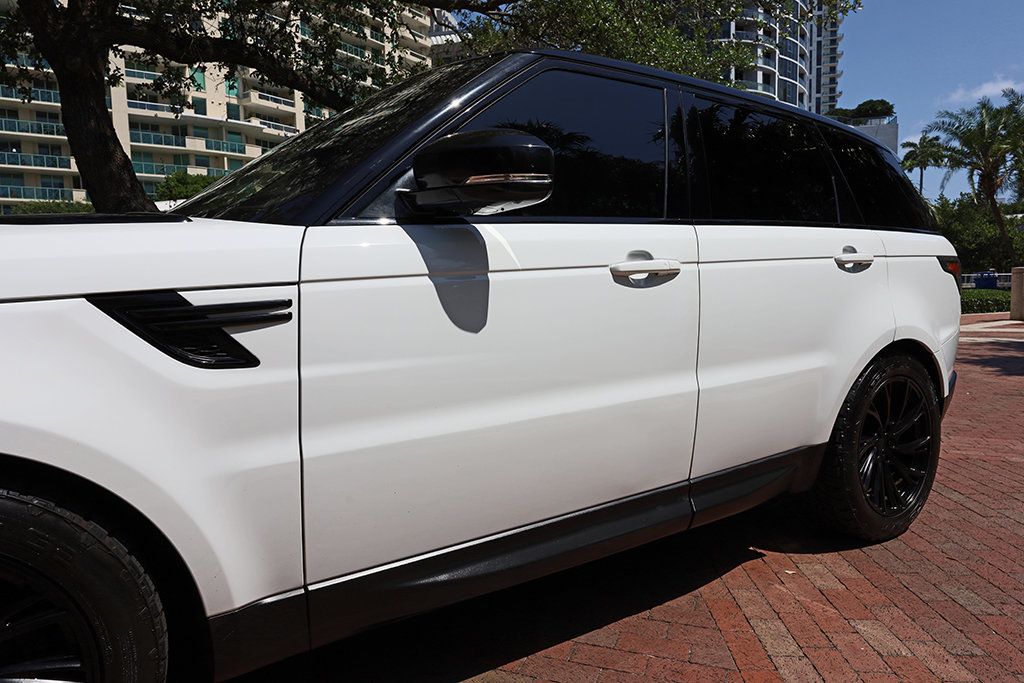 2016 Land Rover Range Rover Sport SE photo 18