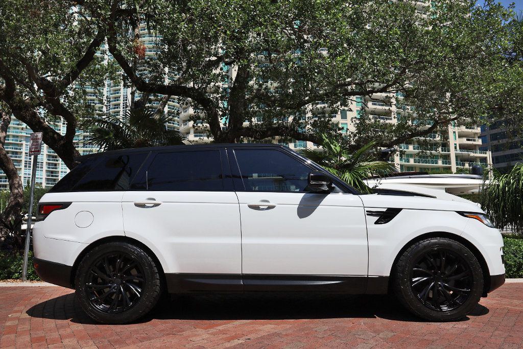 2016 Land Rover Range Rover Sport SE photo 22