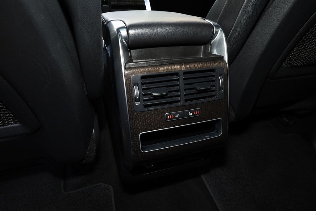 2016 Land Rover Range Rover Sport SE photo 26