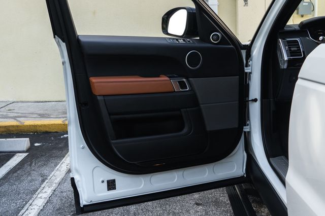 2016 Land Rover Range Rover Sport 4WD 4dr V8 Dynamic - 22977268 - 37