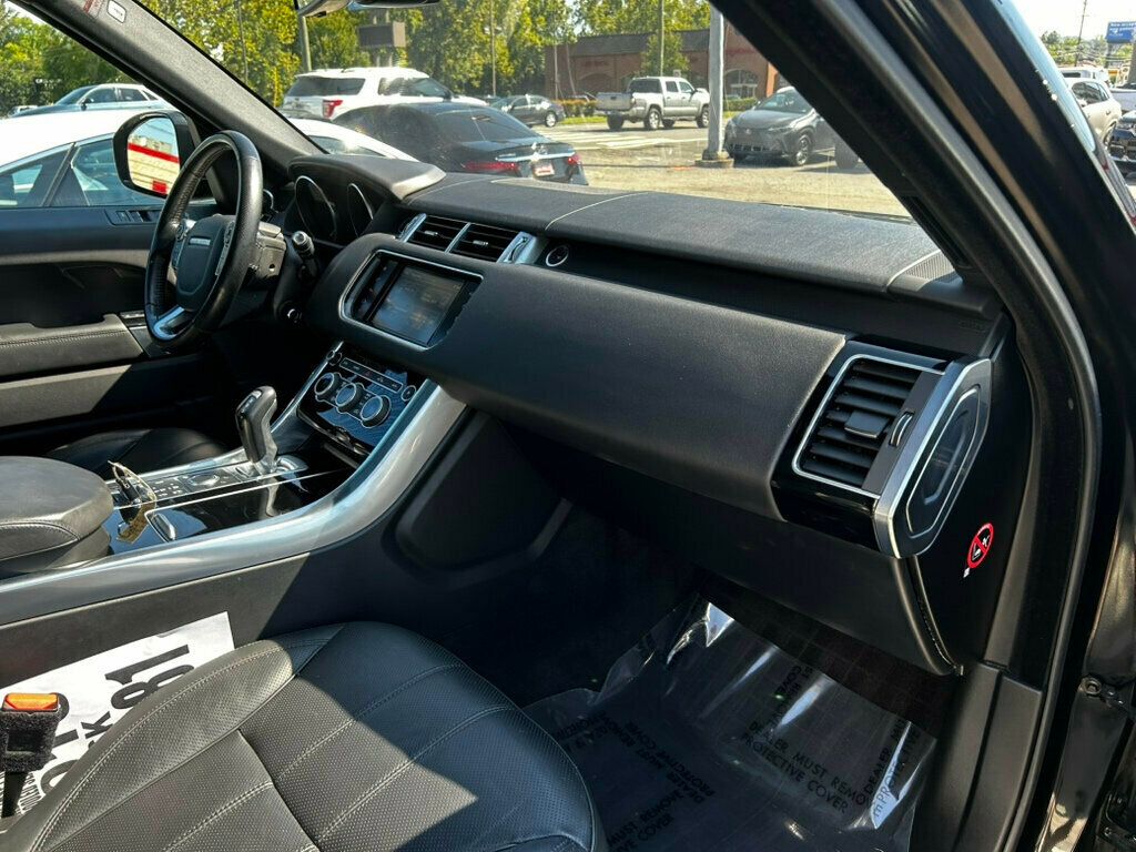 2016 Land Rover Range Rover Sport HSE photo 21