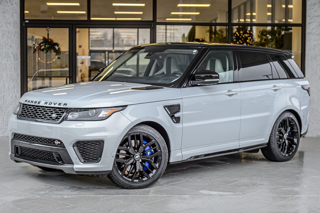 2016 Land Rover Range Rover Sport SVR photo 2