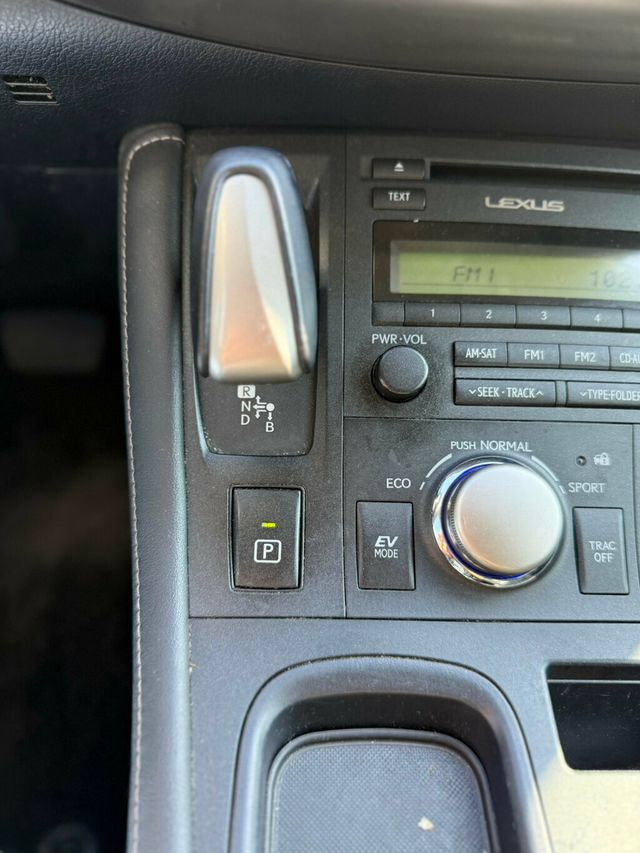 2016 Lexus CT 200h 5dr Sedan Hybrid - 22954096 - 15
