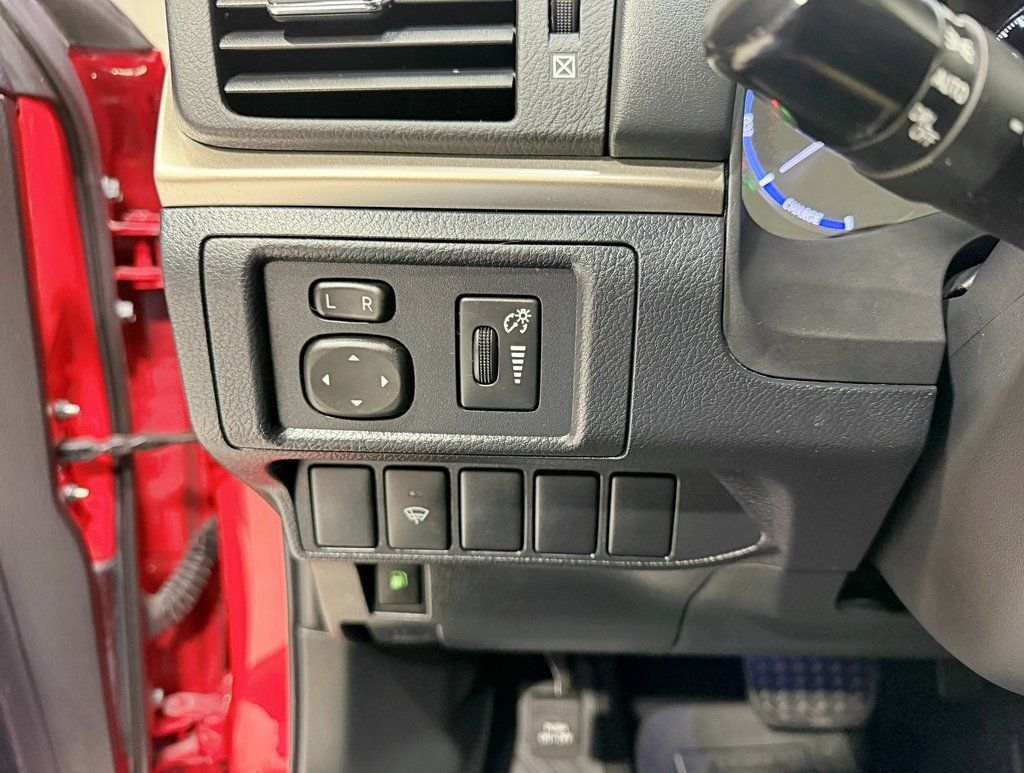 2016 Lexus CT 200h 5dr Sedan Hybrid - 22947684 - 12