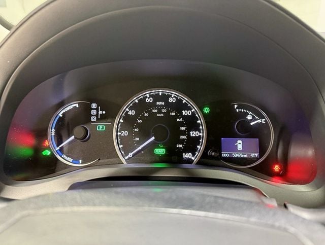 2016 Lexus CT 200h 5dr Sedan Hybrid - 22947684 - 13