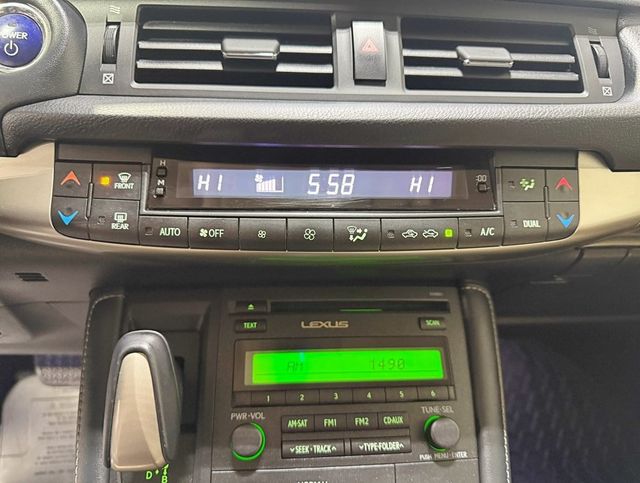 2016 Lexus CT 200h 5dr Sedan Hybrid - 22947684 - 16