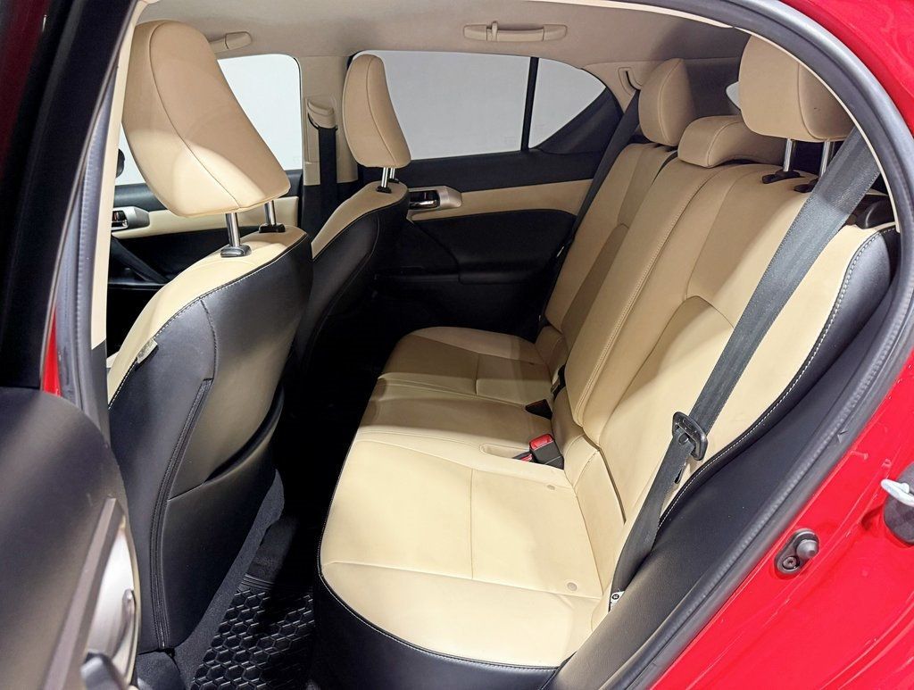 2016 Lexus CT 200h 5dr Sedan Hybrid - 22947684 - 26