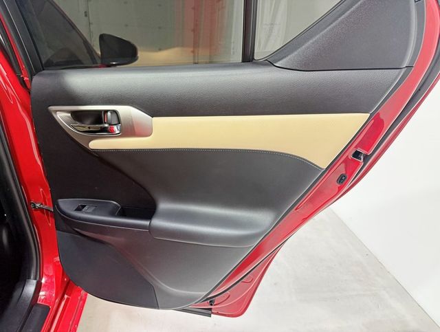 2016 Lexus CT 200h 5dr Sedan Hybrid - 22947684 - 32