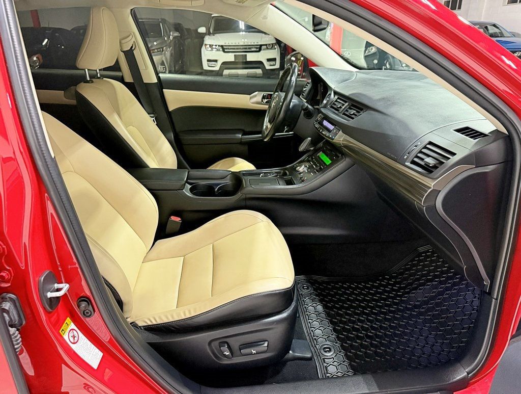 2016 Lexus CT 200h 5dr Sedan Hybrid - 22947684 - 33