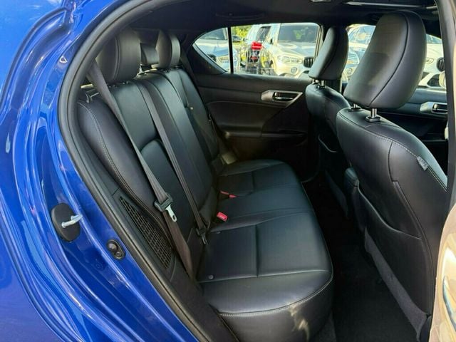 2016 Lexus CT 200h 5dr Sedan Hybrid - 23039699 - 19