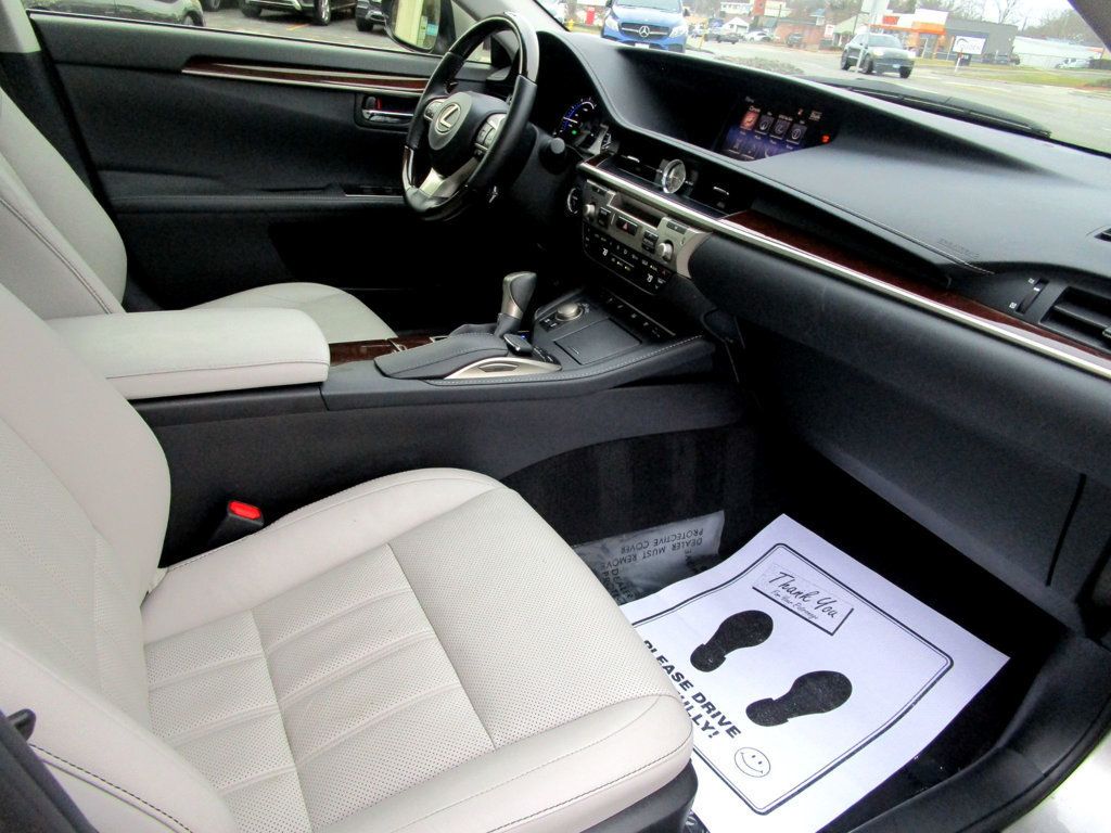 2016 Lexus ES 300h 4dr Sedan Hybrid - 22964541 - 13