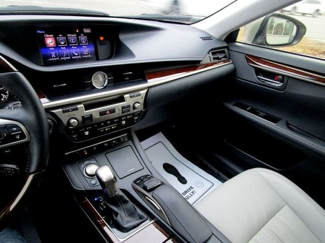 2016 Lexus ES 300h 4dr Sedan Hybrid - 22964541 - 22