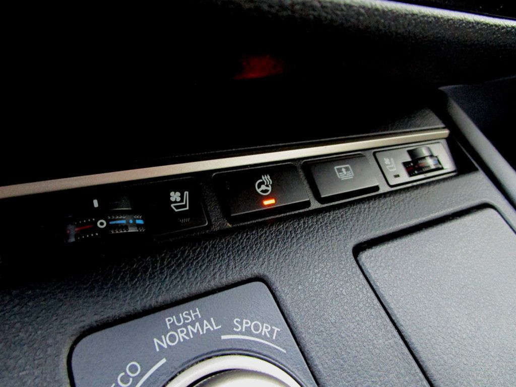 2016 Lexus ES 300h 4dr Sedan Hybrid - 22964541 - 24