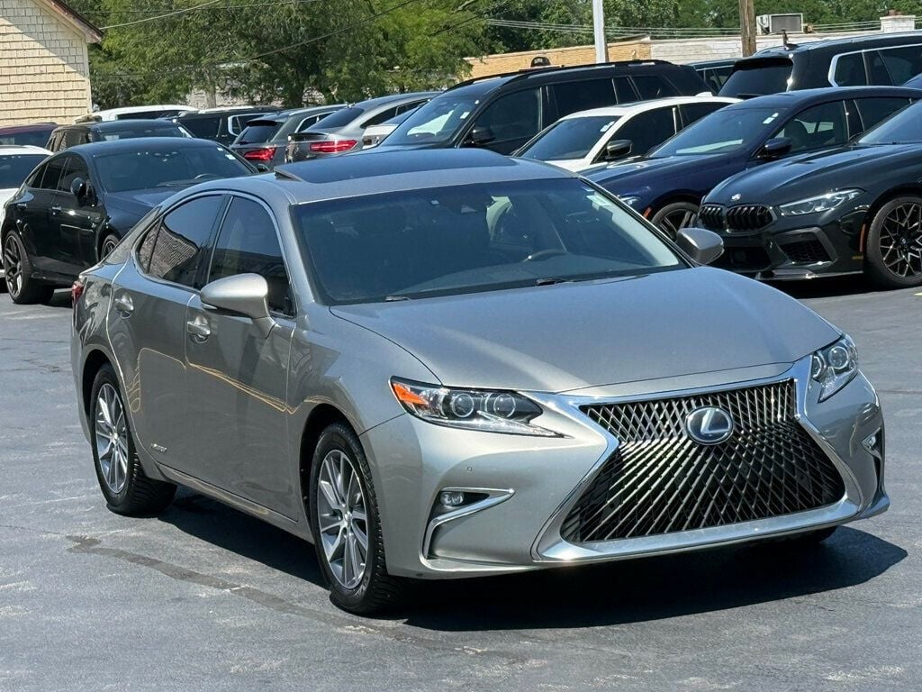 2016 Lexus ES 300h 4dr Sedan Hybrid - 23048697 - 11