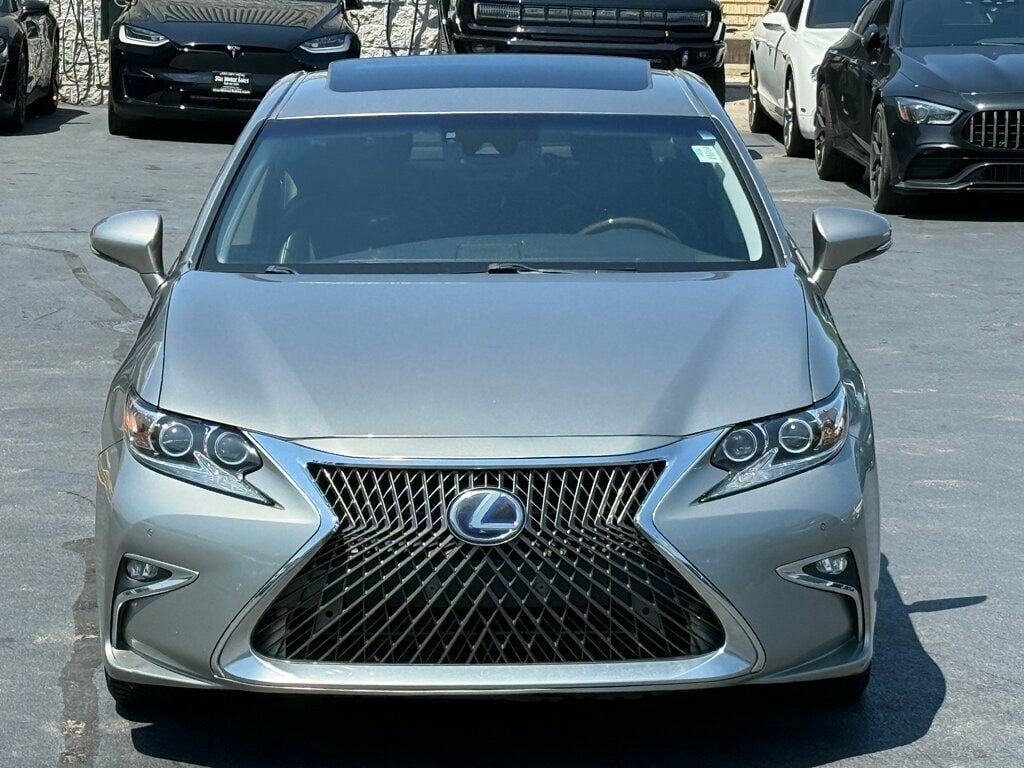 2016 Lexus ES 300h 4dr Sedan Hybrid - 23048697 - 12