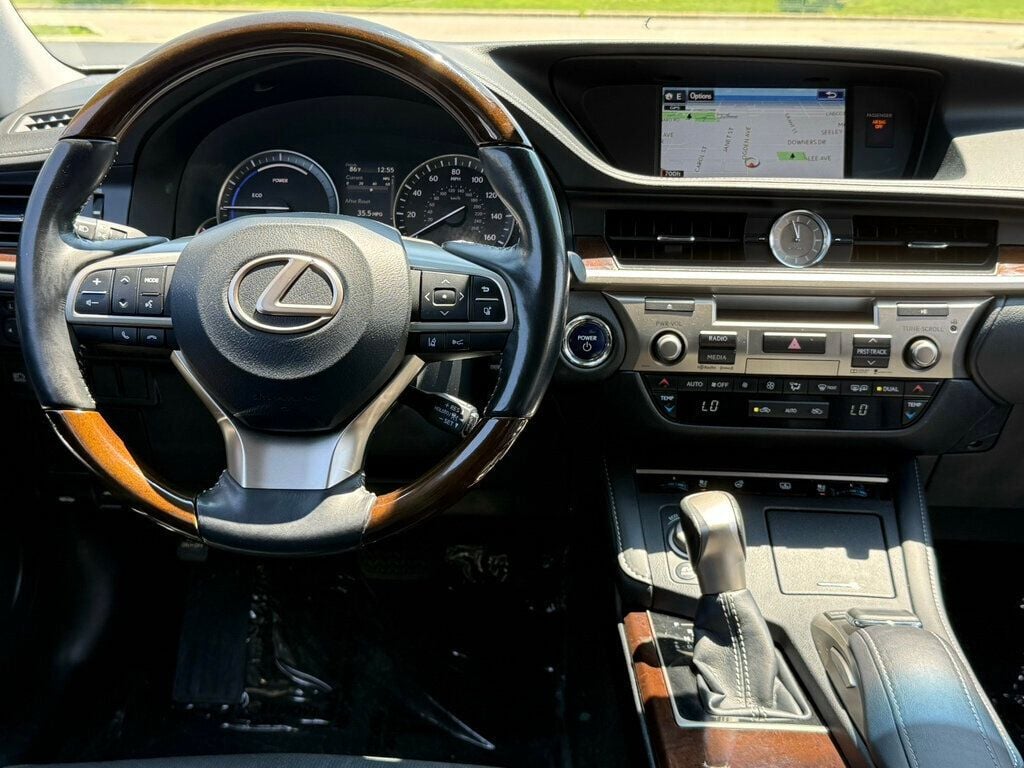 2016 Lexus ES 300h 4dr Sedan Hybrid - 23048697 - 22