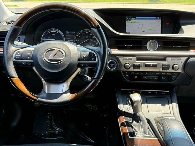 2016 Lexus ES 300h 4dr Sedan Hybrid - 23048697 - 22