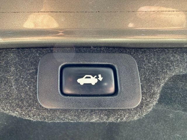 2016 Lexus ES 300h 4dr Sedan Hybrid - 23048697 - 34