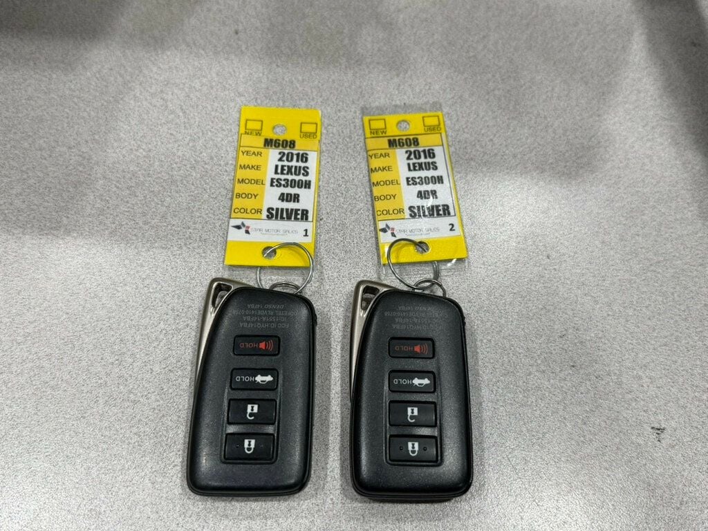 2016 Lexus ES 300h 4dr Sedan Hybrid - 23048697 - 4