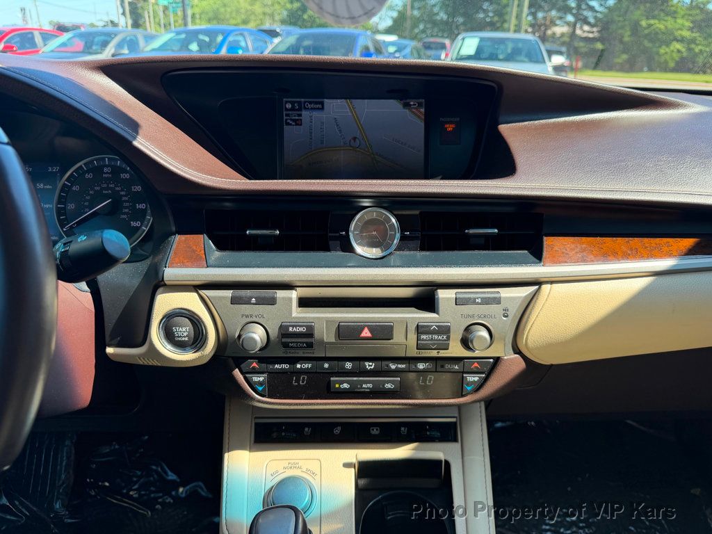 2016 Lexus ES 350 4dr Sedan - 23035842 - 22