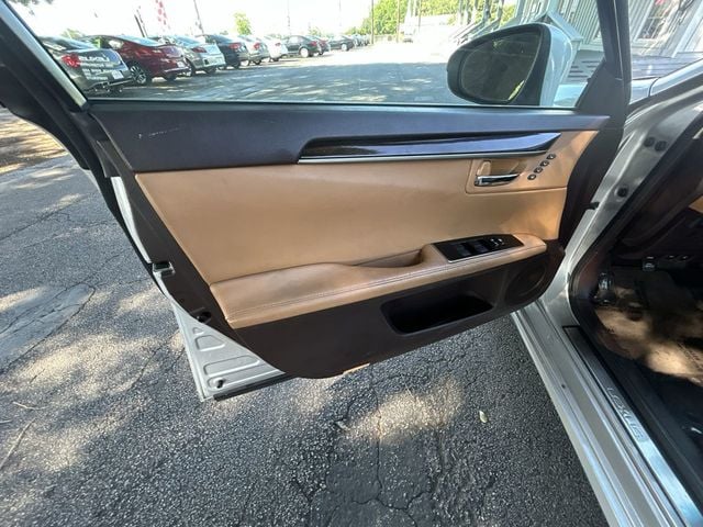 2016 Lexus ES 350 4dr Sedan - 23032635 - 11