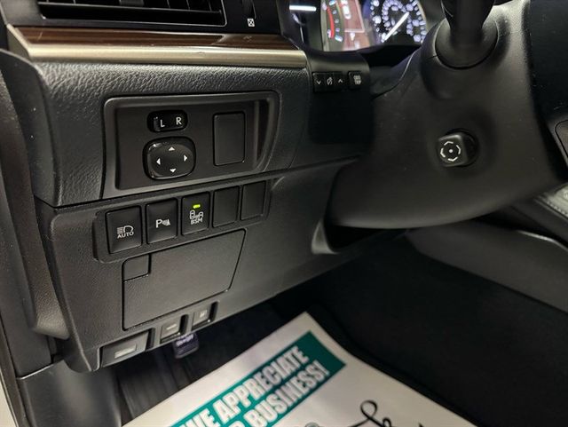 2016 Lexus ES 350 4dr Sedan - 22999107 - 13