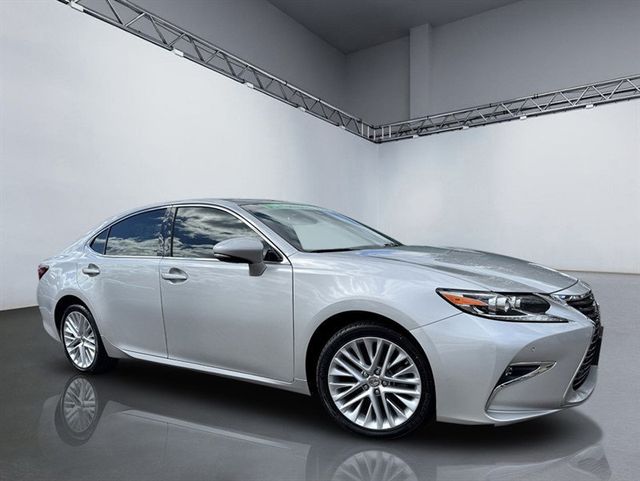 2016 Lexus ES 350 4dr Sedan - 22999107 - 25