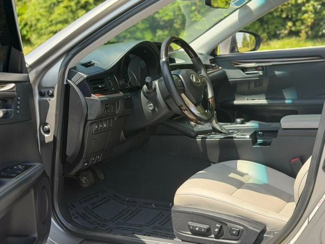 2016 Lexus ES 350 4dr Sedan - 23039861 - 11