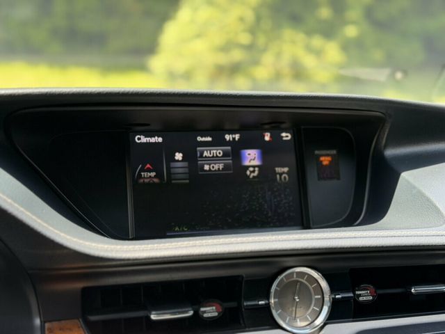 2016 Lexus ES 350 4dr Sedan - 23039861 - 26
