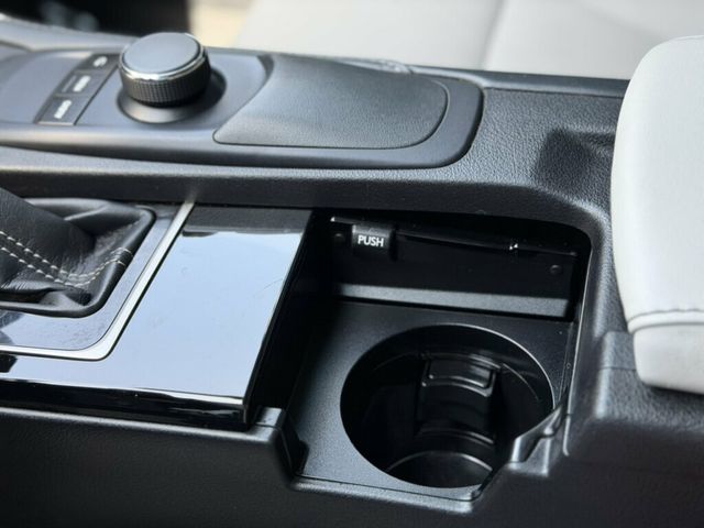 2016 Lexus ES 350 4dr Sedan - 23039861 - 32
