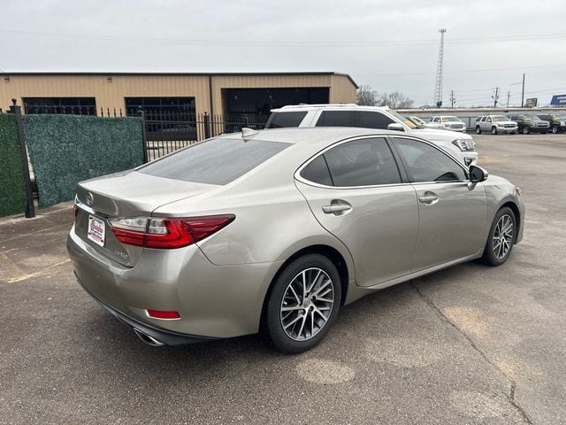 2016 Lexus ES 350 4dr Sedan - 22980558 - 3