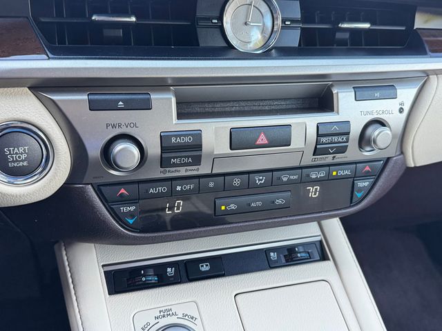 2016 Lexus ES 350 4dr Sedan - 22940882 - 11