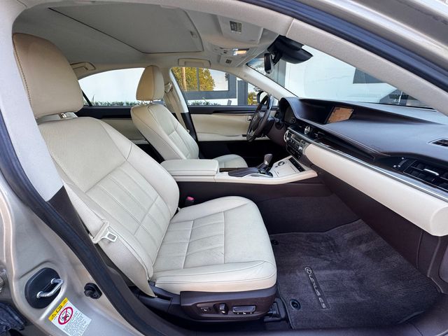 2016 Lexus ES 350 4dr Sedan - 22940882 - 15