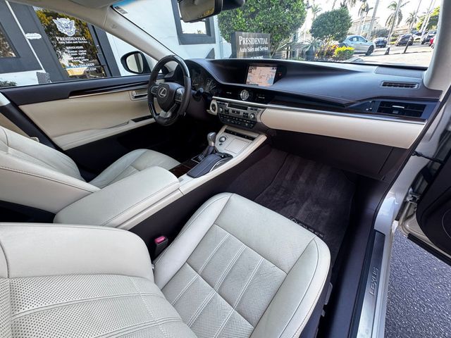 2016 Lexus ES 350 4dr Sedan - 22940882 - 16