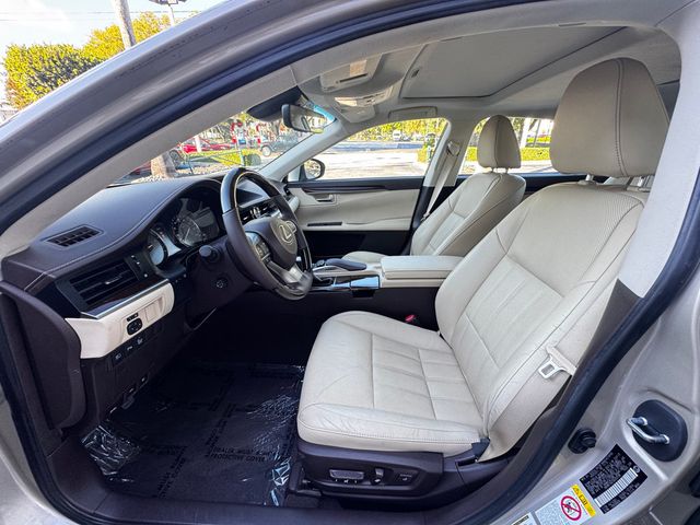 2016 Lexus ES 350 4dr Sedan - 22940882 - 6