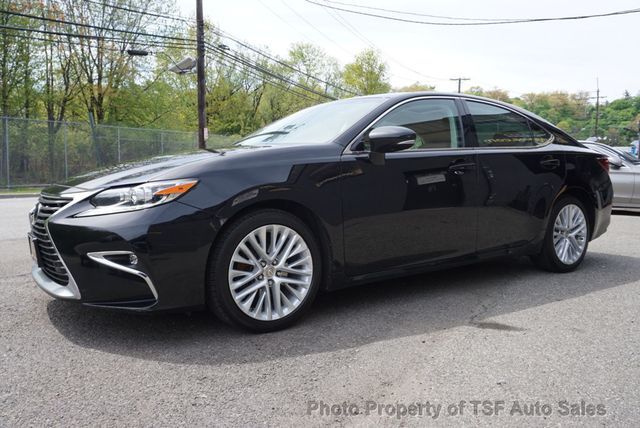 2016 Lexus ES 350 4dr Sedan LUXURY PKG PANO ROOF NAVI REAR CAM HOT&COOL SEATS  - 23017855 - 2