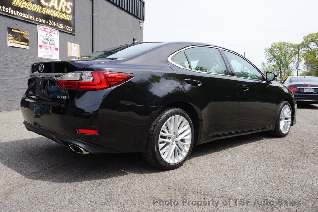 2016 Lexus ES 350 4dr Sedan LUXURY PKG PANO ROOF NAVI REAR CAM HOT&COOL SEATS  - 23017855 - 6