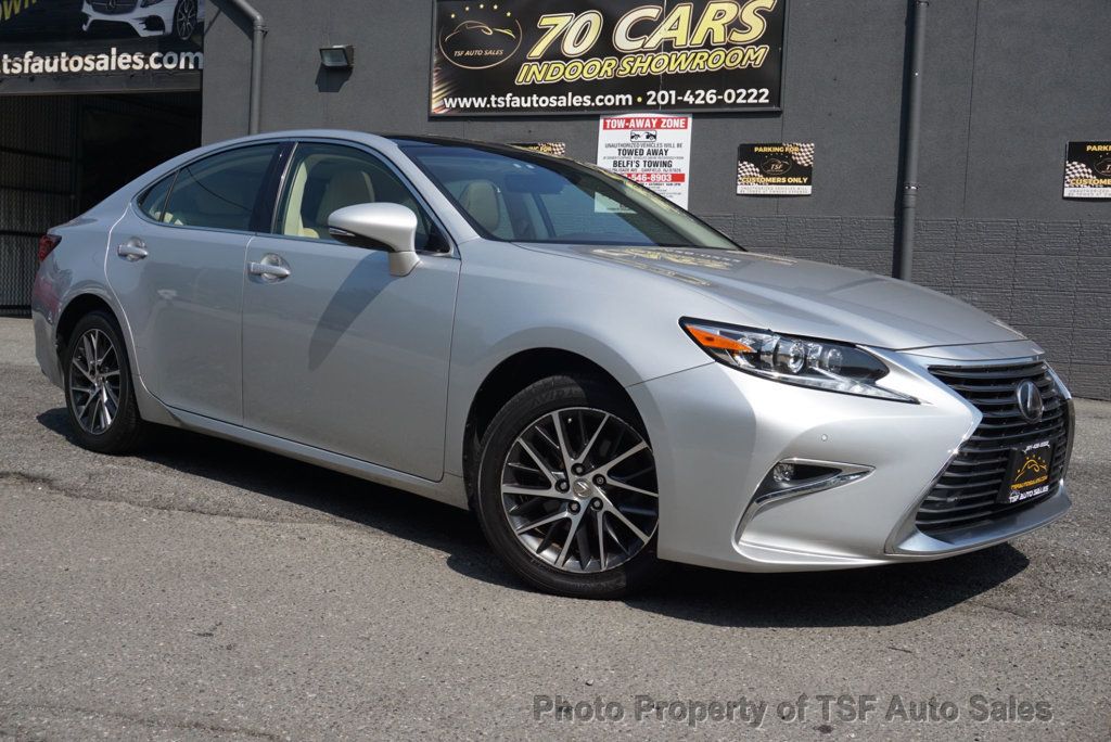 2016 Lexus ES 350 4dr Sedan ULTRA LUXURY PKG PANO ROOF NAVI REAR CAM HOT&COOL SEAT - 22593067 - 1